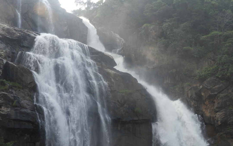 Hundru Falls
